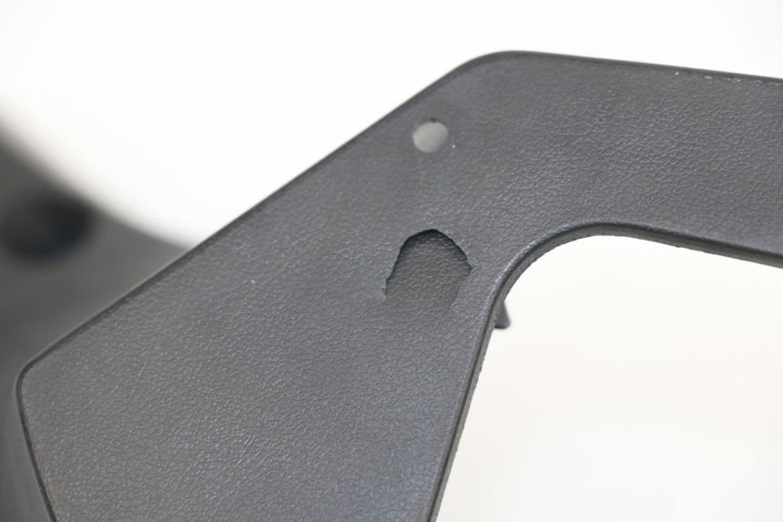 photo de HANDLE BAR REAR PANEL KYMCO XCITING 500 (2007 - 2010)