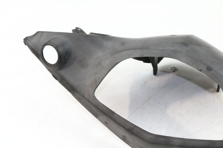 photo de REAR HANDLEBAR COVER YAMAHA CYGNUS X 125 (2004 - 2007)