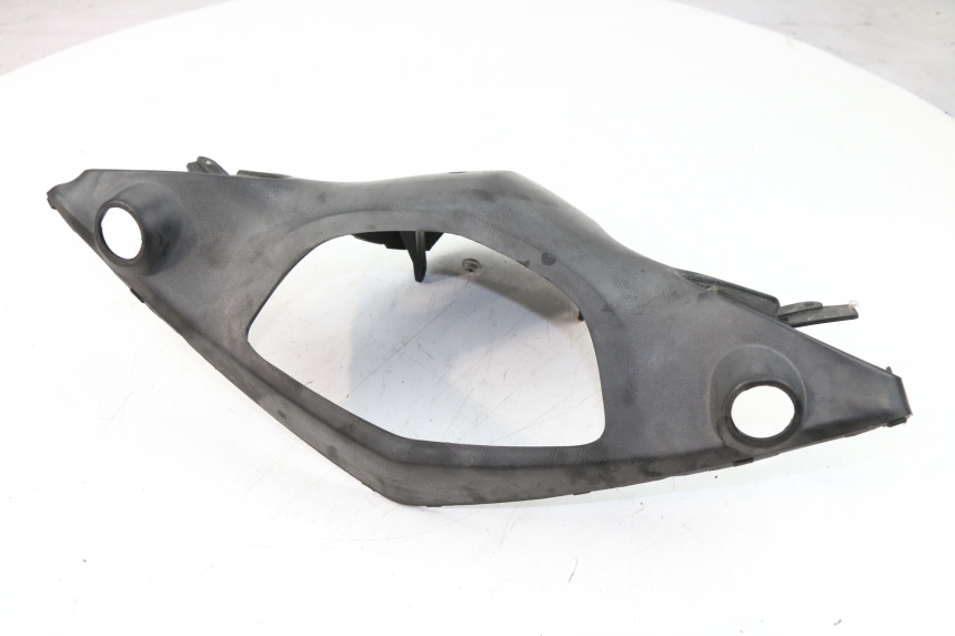 photo de REAR HANDLEBAR COVER YAMAHA CYGNUS X 125 (2004 - 2007)