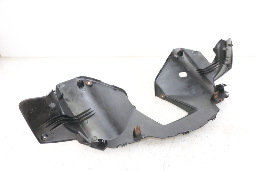 photo de REAR HANDLEBAR COVER YAMAHA X-MAX XMAX 250 (2006 - 2009)