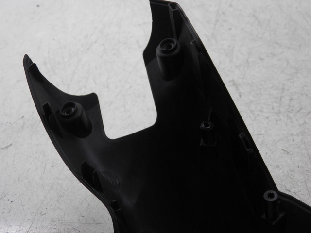 photo de REAR HANDLEBAR COVER YAMAHA X-MAX XMAX 125 (2010 - 2014)