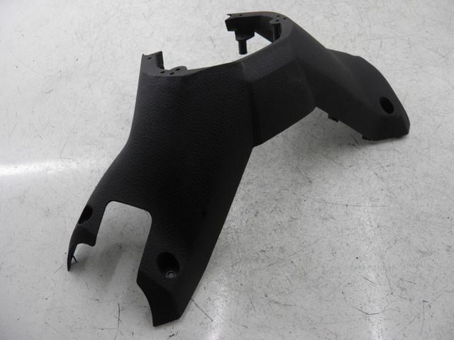 photo de REAR HANDLEBAR COVER YAMAHA X-MAX XMAX 125 (2010 - 2014)