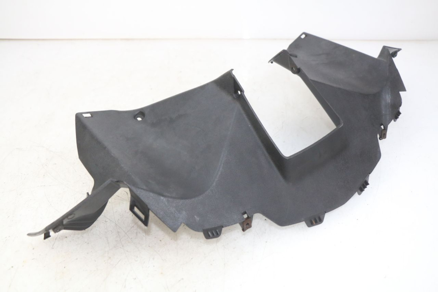 photo de REAR HANDLEBAR COVER YAMAHA XMAX X-MAX 125 (2006 - 2009)