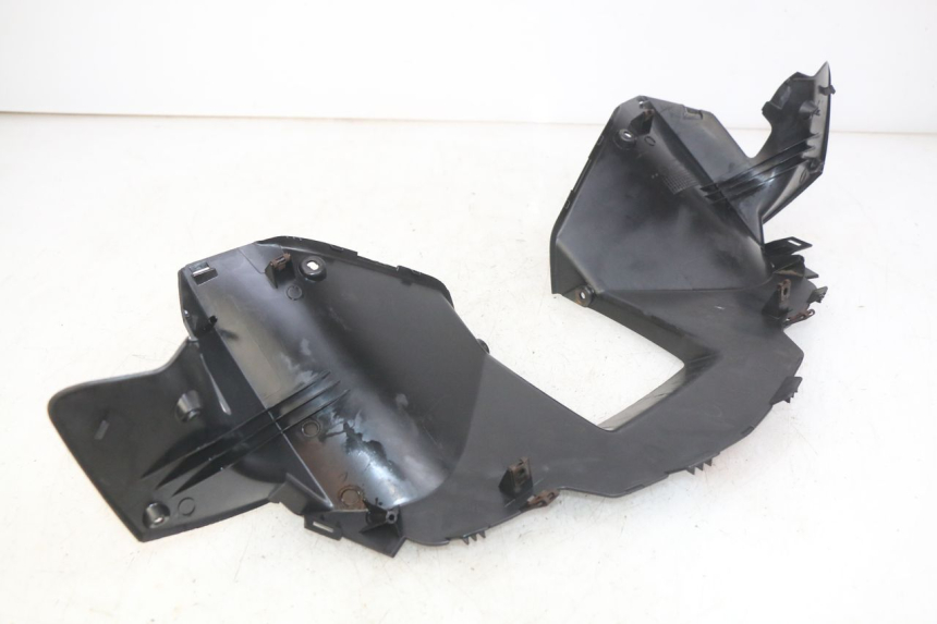 photo de REAR HANDLEBAR COVER YAMAHA XMAX X-MAX 125 (2006 - 2009)