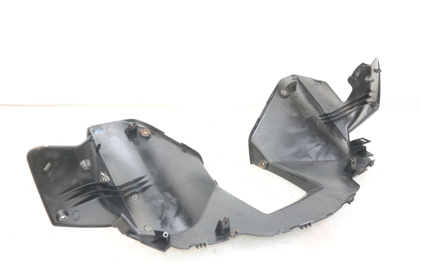 photo de REAR HANDLEBAR COVER YAMAHA XMAX X-MAX 125 (2006 - 2009)