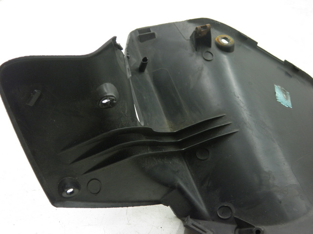 photo de REAR HANDLEBAR COVER YAMAHA XMAX X-MAX 125 (2006 - 2009)