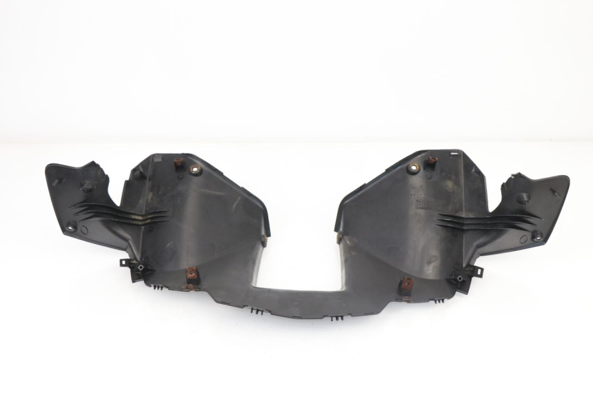 photo de REAR HANDLEBAR COVER YAMAHA XMAX X-MAX 125 (2006 - 2009)