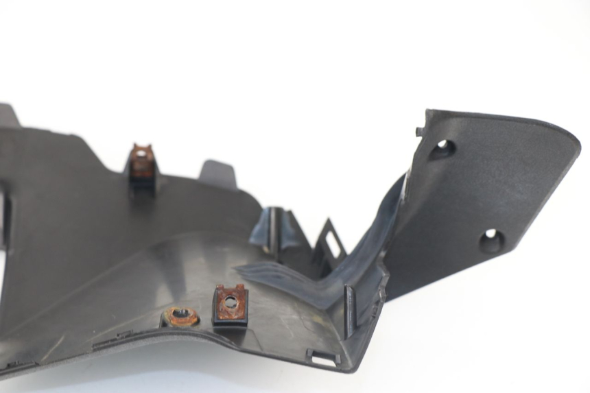 photo de REAR HANDLEBAR COVER YAMAHA XMAX X-MAX 125 (2006 - 2009)