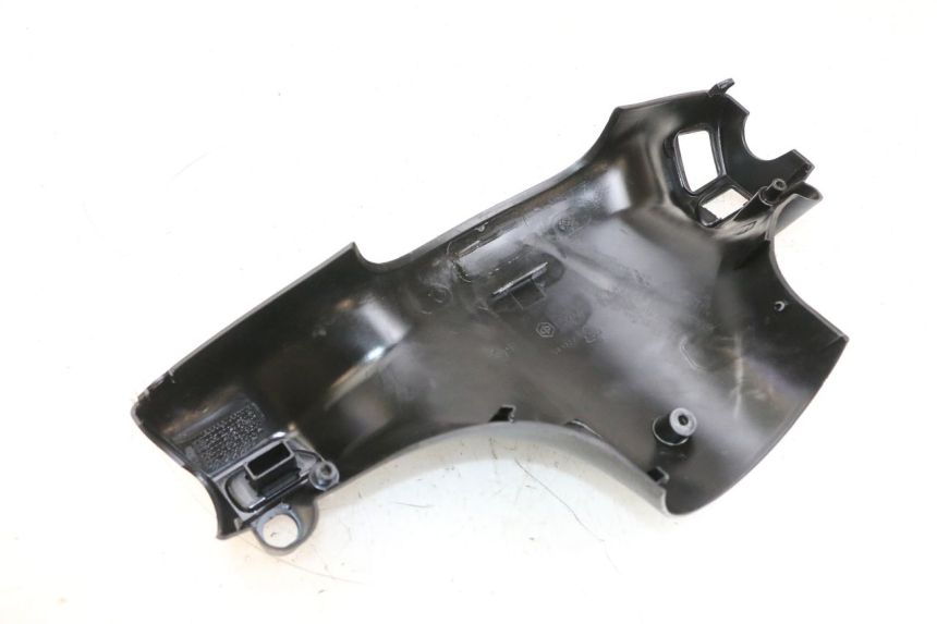 photo de REAR HANDLEBAR COVER PIAGGIO ZIP 2T 50 (2009 - 2019) - Alternative perspective