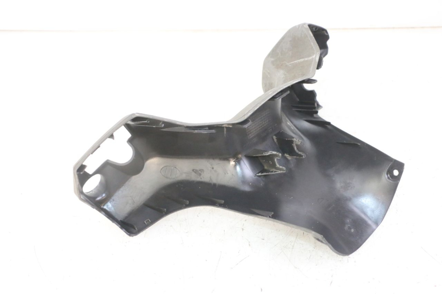 photo de HANDLE BAR FRONT PANEL SUZUKI BURGMAN 125 (2007 - 2014)