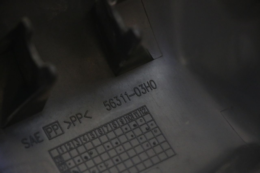 photo de HANDLE BAR FRONT PANEL SUZUKI BURGMAN 125 (2007 - 2014)