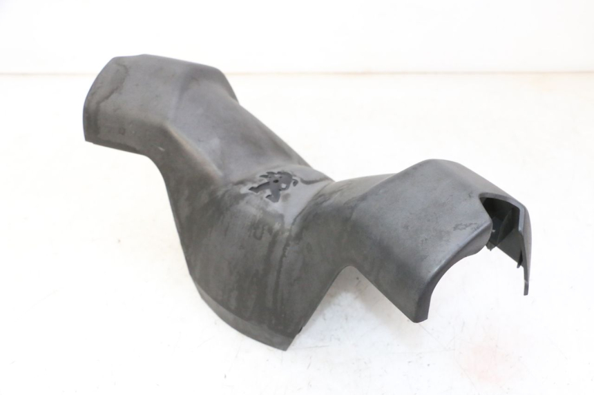 photo de HANDLEBAR COVER FRONT PEUGEOT CITYSTAR 50 (2013 - 2017)
