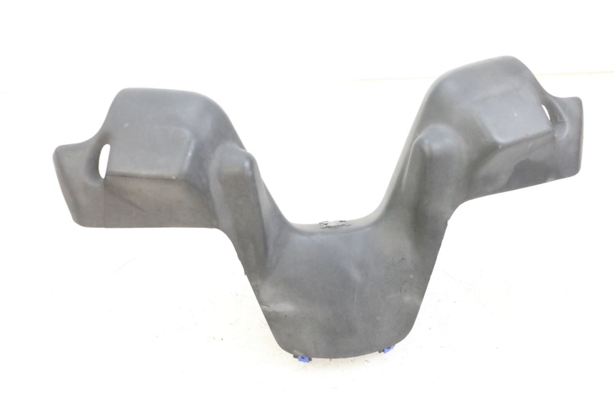 photo de HANDLEBAR COVER FRONT PEUGEOT ELYSEO 125 (1999 - 2004) - Main view