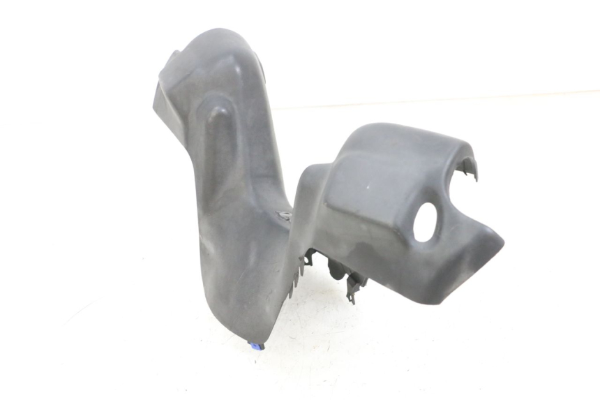 photo de HANDLEBAR COVER FRONT PEUGEOT ELYSEO 125 (1999 - 2004) - Product overview