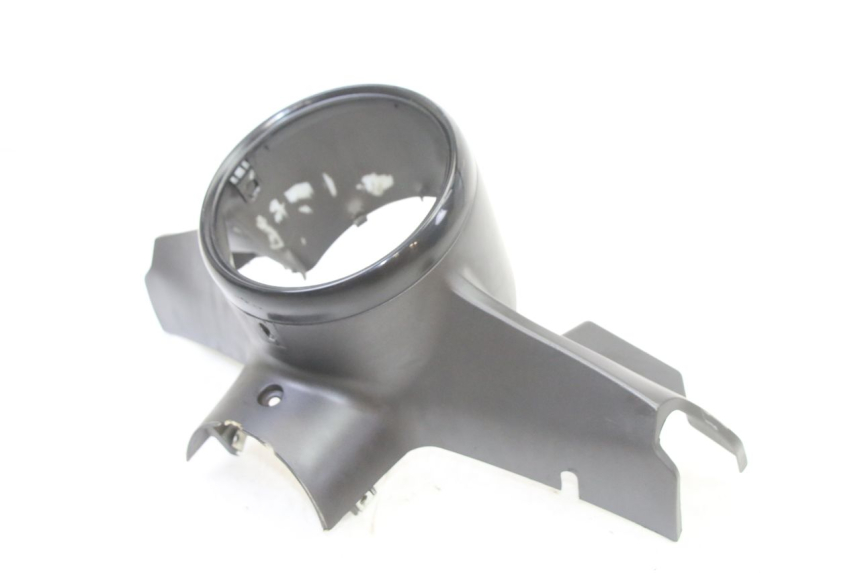photo de FRONT HANDLEBAR COVER VENESI FLY RETRO 4T 50 (2020 - 2025)