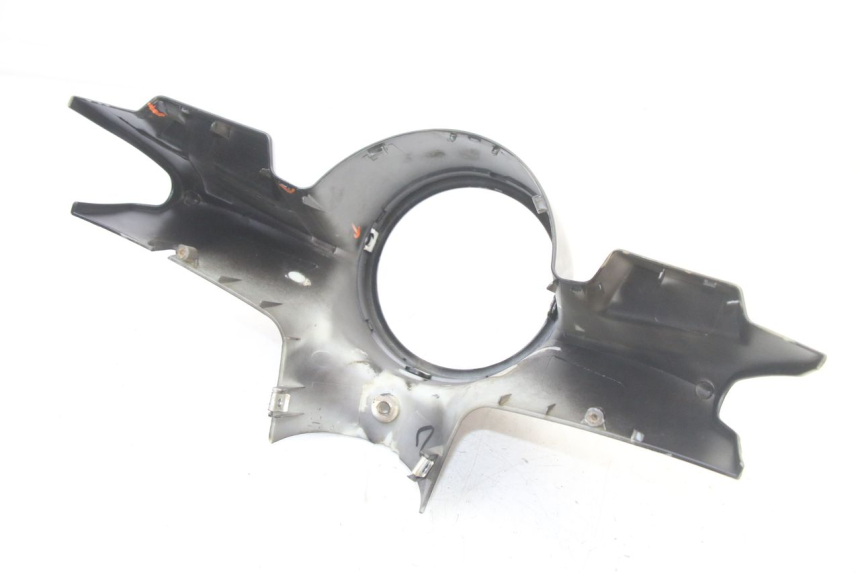photo de FRONT HANDLEBAR COVER VENESI FLY RETRO 4T 50 (2020 - 2025)