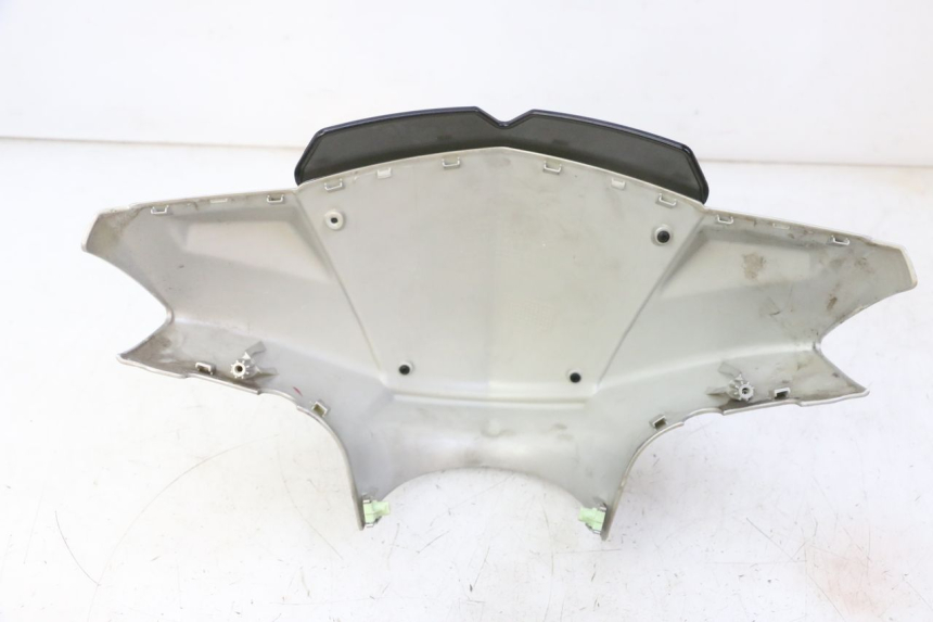 photo de HANDLEBAR COVER FRONT PEUGEOT KISBEE 2T 50 (2010 - 2017)