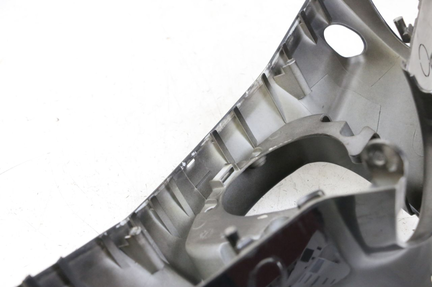 photo de HANDLEBAR COVER FRONT KYMCO LIKE 125 (2009 - 2016) - Surface and material condition