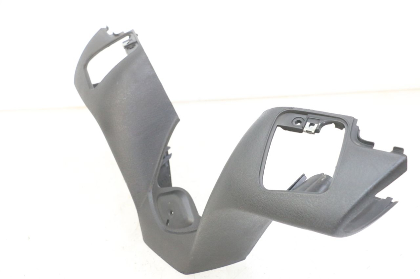 photo de HANDLEBAR COVER FRONT PIAGGIO MP3 500 (2011 - 2015)