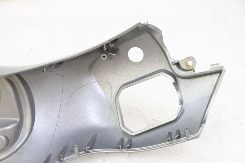 photo de HANDLEBAR COVER FRONT PIAGGIO MP3 500 (2014 - 2016)