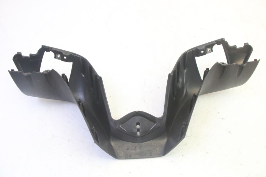 photo de HANDLE BAR FRONT PANEL PIAGGIO MP3 RL 250 (2007 - 2010) - Alternative perspective