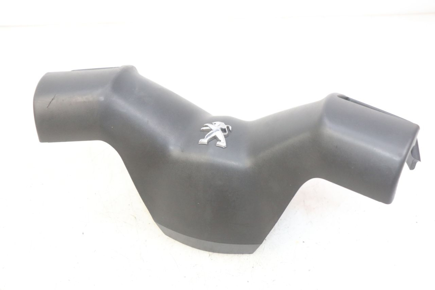 photo de HANDLEBAR COVER FRONT PEUGEOT CITYSTAR 125 (2011 - 2017)
