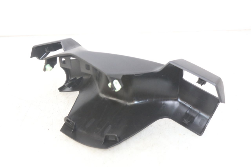 photo de HANDLEBAR COVER FRONT PEUGEOT CITYSTAR 125 (2011 - 2017)