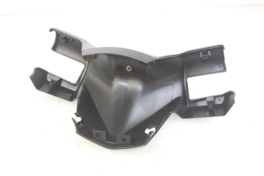 photo de HANDLEBAR COVER FRONT PEUGEOT CITYSTAR 125 (2011 - 2017)