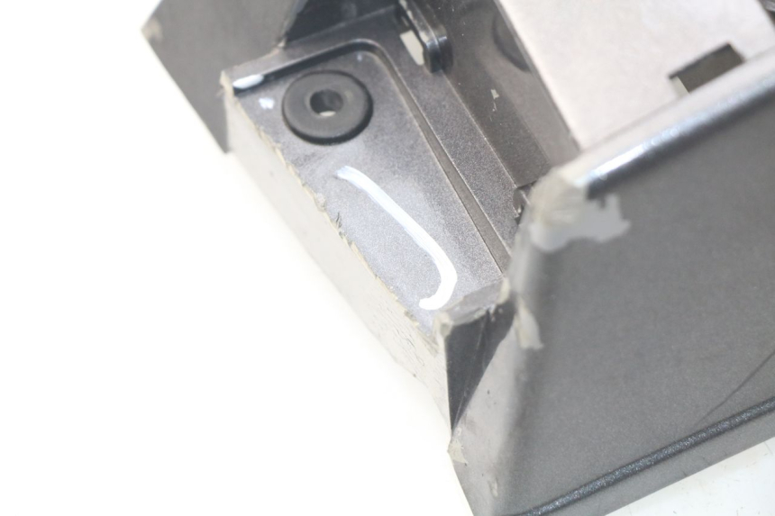 photo de HANDLE BAR FRONT PANEL PEUGEOT SC 50 (1988 - 1992)