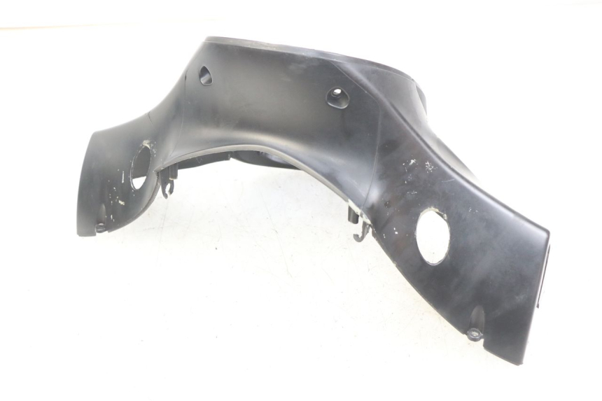 photo de HANDLEBAR COVER FRONT PIAGGIO BEVERLY 125 (2010 - 2015)