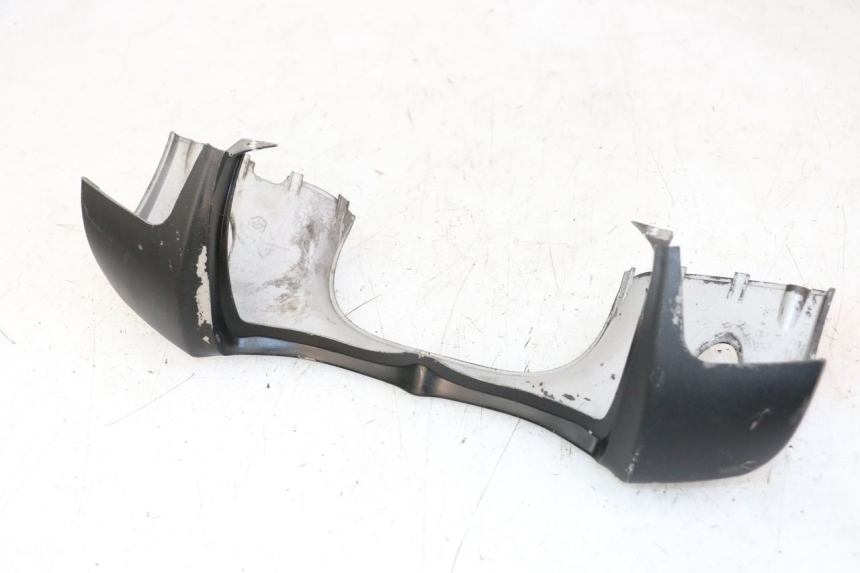 photo de HANDLE BAR FRONT PANEL PIAGGIO BEVERLY 125 (1998 - 2005)