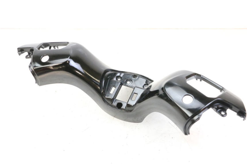 photo de HANDLEBAR COVER FRONT PIAGGIO MP3 500 (2014 - 2016)