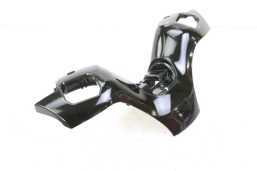 photo de HANDLEBAR COVER FRONT PIAGGIO MP3 500 (2014 - 2016)