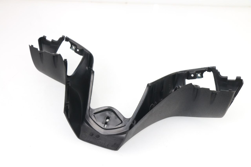 photo de HANDLEBAR COVER FRONT PIAGGIO MP3 500 (2011 - 2015)