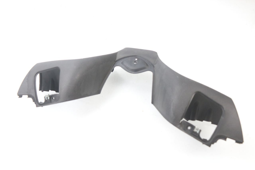 photo de HANDLEBAR COVER FRONT PIAGGIO MP3 LT 400 (2007 - 2012)