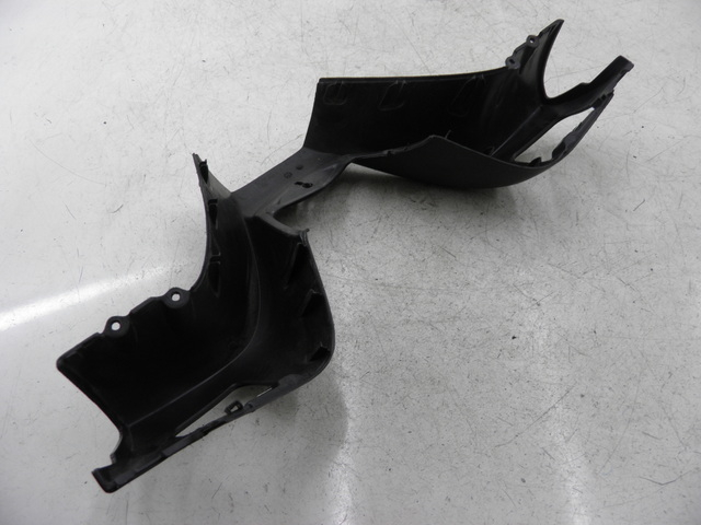 photo de HANDLE BAR FRONT PANEL PIAGGIO MP3 RL 250 (2007 - 2010)