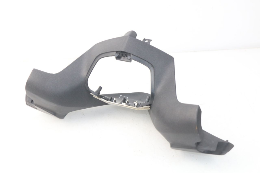 photo de HANDLE BAR FRONT PANEL PEUGEOT SATELIS 300 (2012 - 2015)