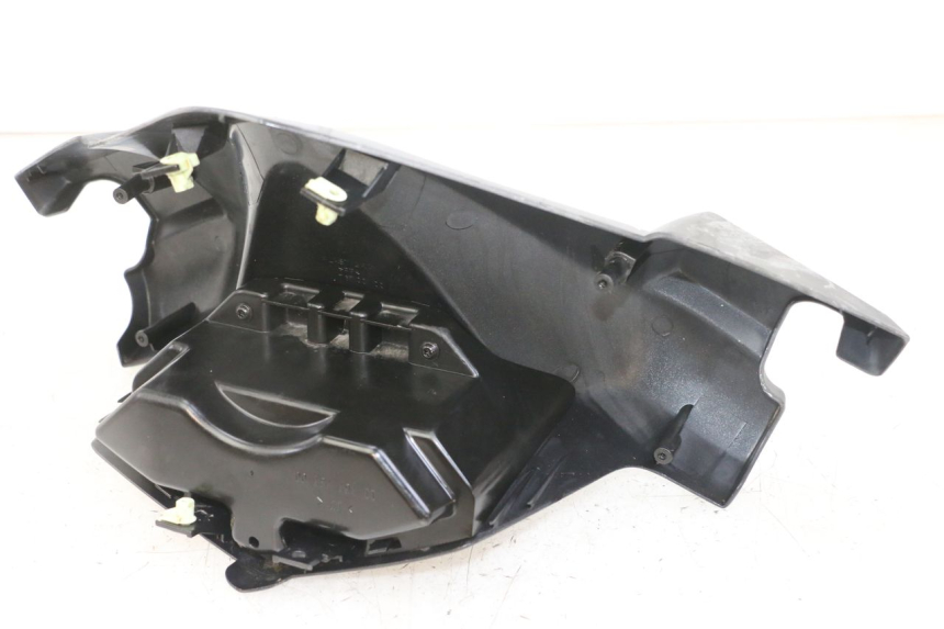 photo de HANDLE BAR FRONT PANEL PEUGEOT SATELIS 125 (2013 - 2018)