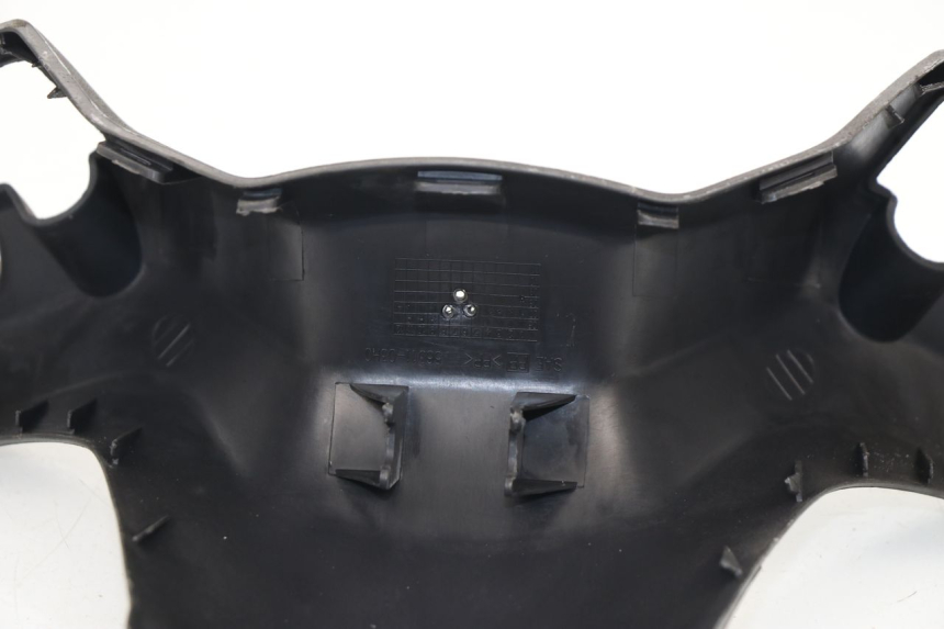 photo de HANDLE BAR FRONT PANEL SUZUKI BURGMAN 125 (2007 - 2014)