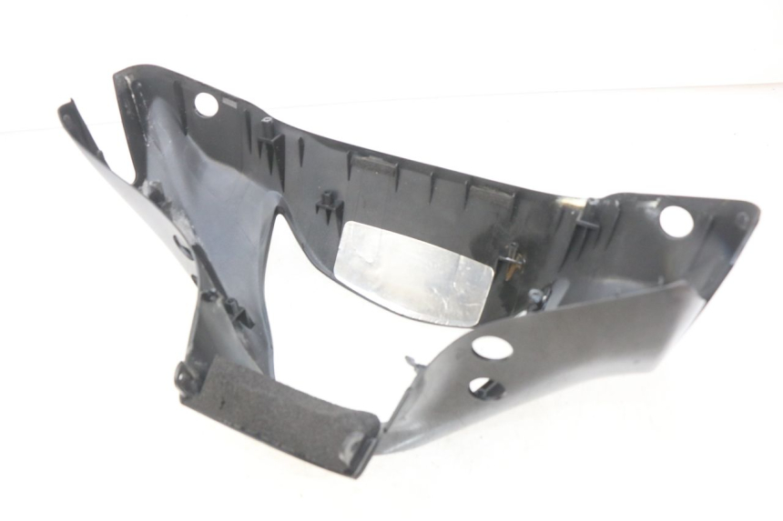 photo de HANDLEBAR COVER FRONT SUZUKI SIXTEEN 125 (2008 - 2010)