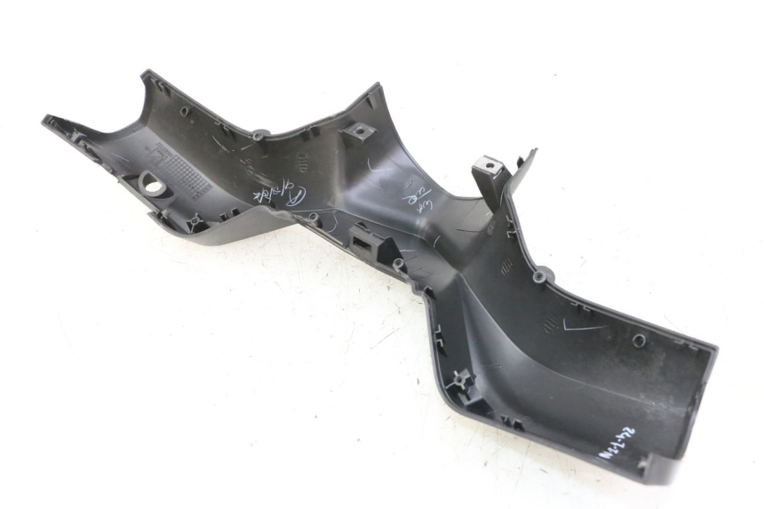 photo de HANDLEBAR COVER FRONT APRILIA SXR 50 (2021 - 2023)