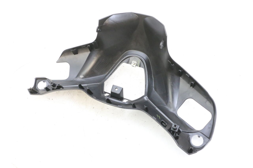 photo de HANDLE BAR FRONT PANEL YAMAHA TRICITY 300 (2020 - 2024) - Alternative perspective