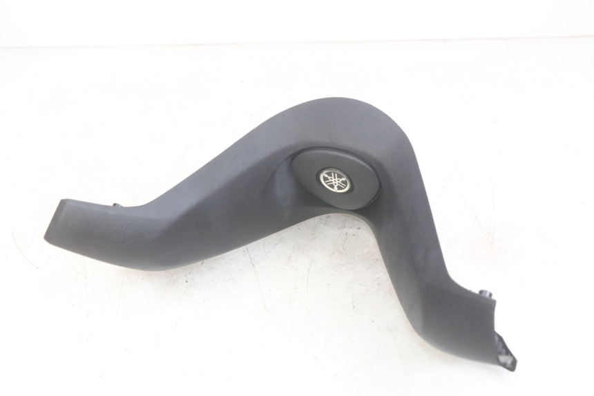 photo de HANDLEBAR COVER FRONT YAMAHA YP MAJESTY 400 (2004 - 2008)