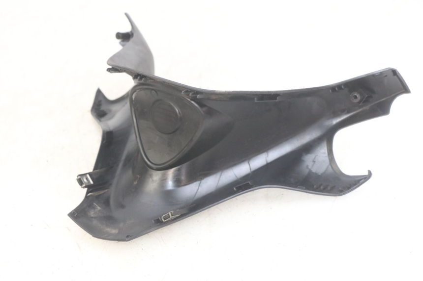 photo de HANDLEBAR COVER FRONT YAMAHA YP MAJESTY 400 (2004 - 2008)