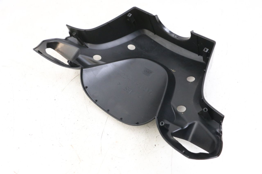 photo de HANDLEBAR COVER FRONT YAMAHA YP MAJESTY 125 (2002 - 2006)