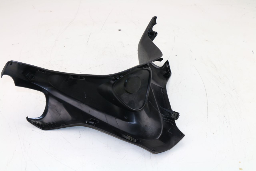 photo de HANDLEBAR COVER FRONT YAMAHA YP MAJESTY 400 (2004 - 2008)