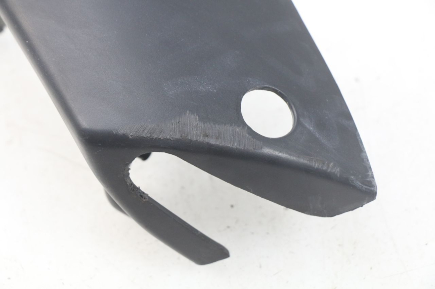photo de HANDLEBAR COVER FRONT PIAGGIO ZIP 4T 50 (2018 - 2020)