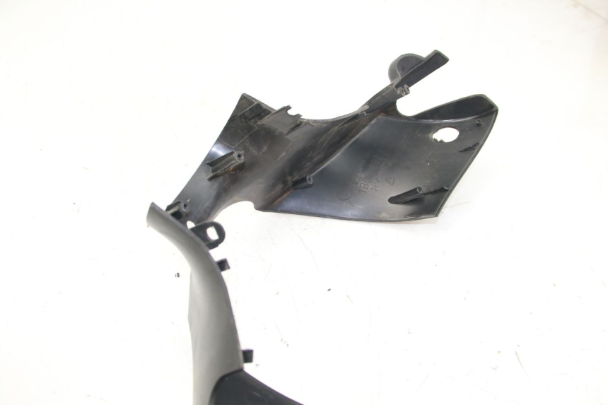 photo de HANDLEBAR COVER FRONT PIAGGIO ZIP 4T 50 (2018 - 2020)