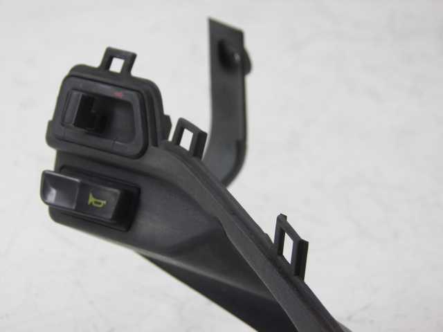 photo de HANDLE BAR PANEL SWITCH HONDA FES PANTHEON 125 (2003 - 2007)