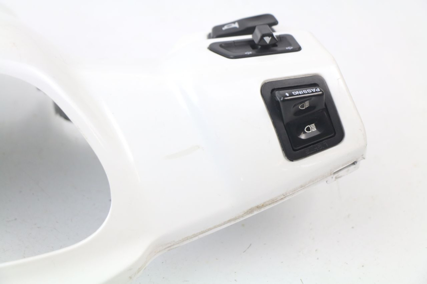 photo de HANDLE BAR PANEL SWITCH KYMCO LIKE 2T 50 (2009 - 2018)